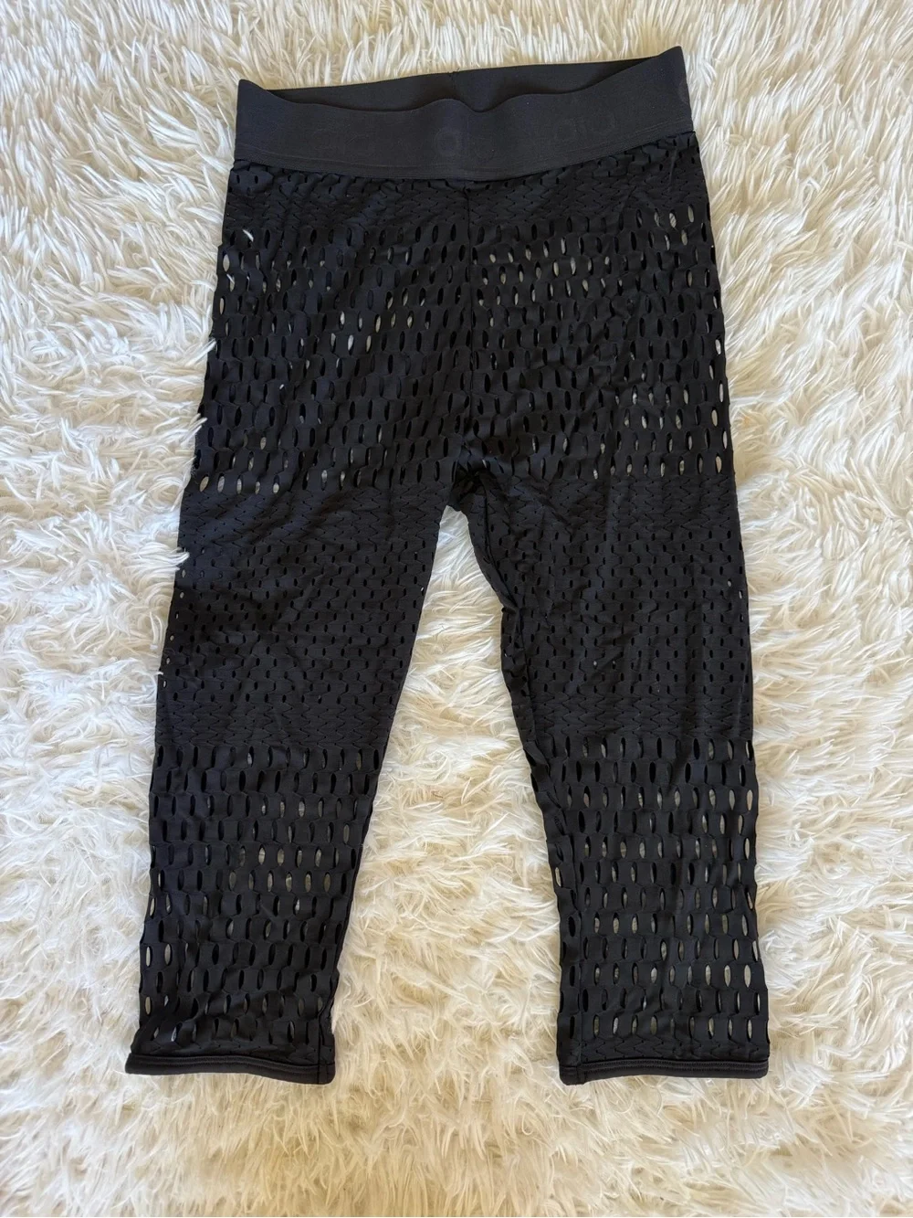Alo Black Mesh Capri Leggings